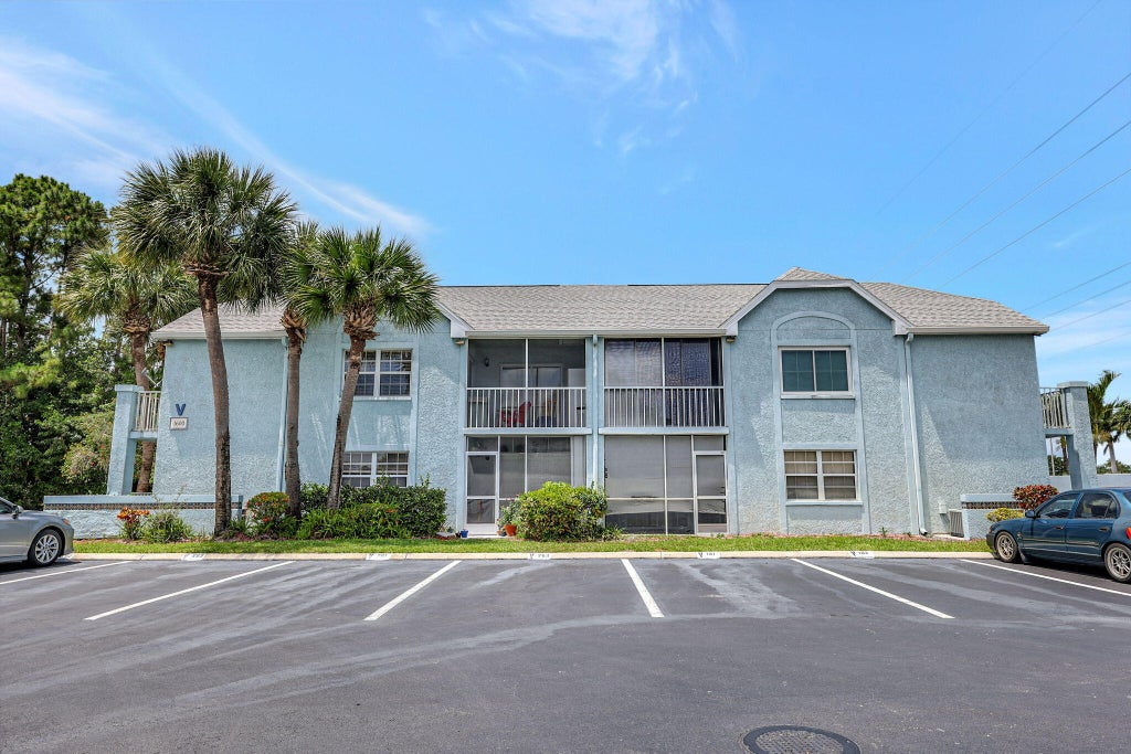Photo of 1600 SE Green Acres Circle #204, Port Saint Lucie, FL 34953 (MLS # R10983559)