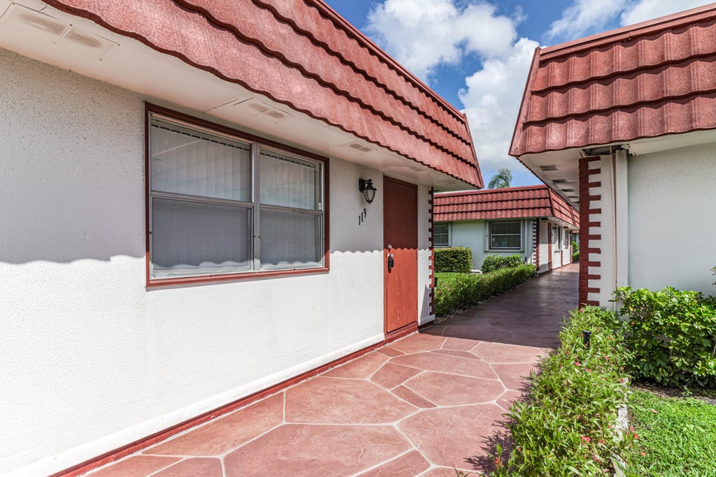 Photo of 119 Waterford E, Delray Beach, FL 33446 (MLS # R11003592)