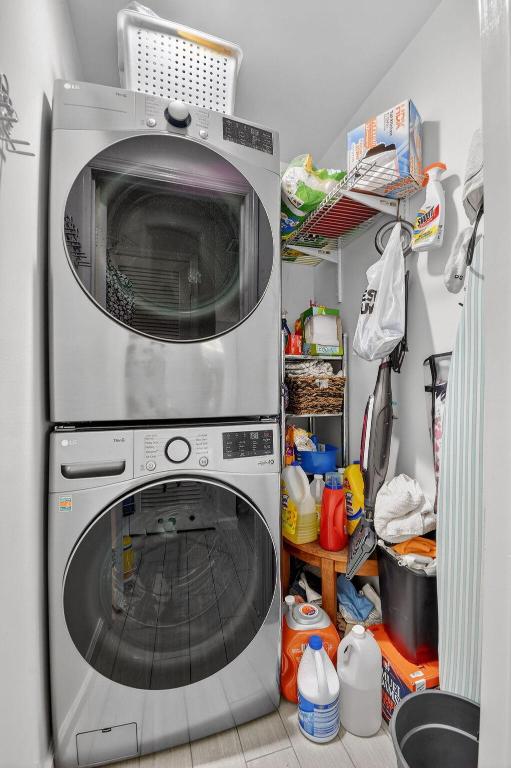 LIMETREE CONDO - Residential