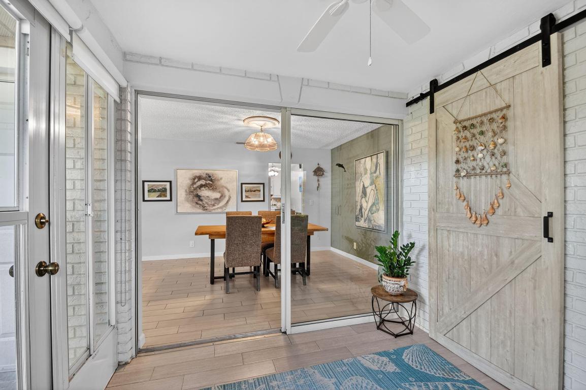 LIMETREE CONDO - Residential