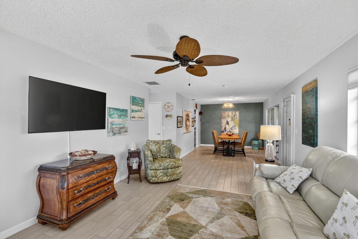 LIMETREE CONDO - Residential