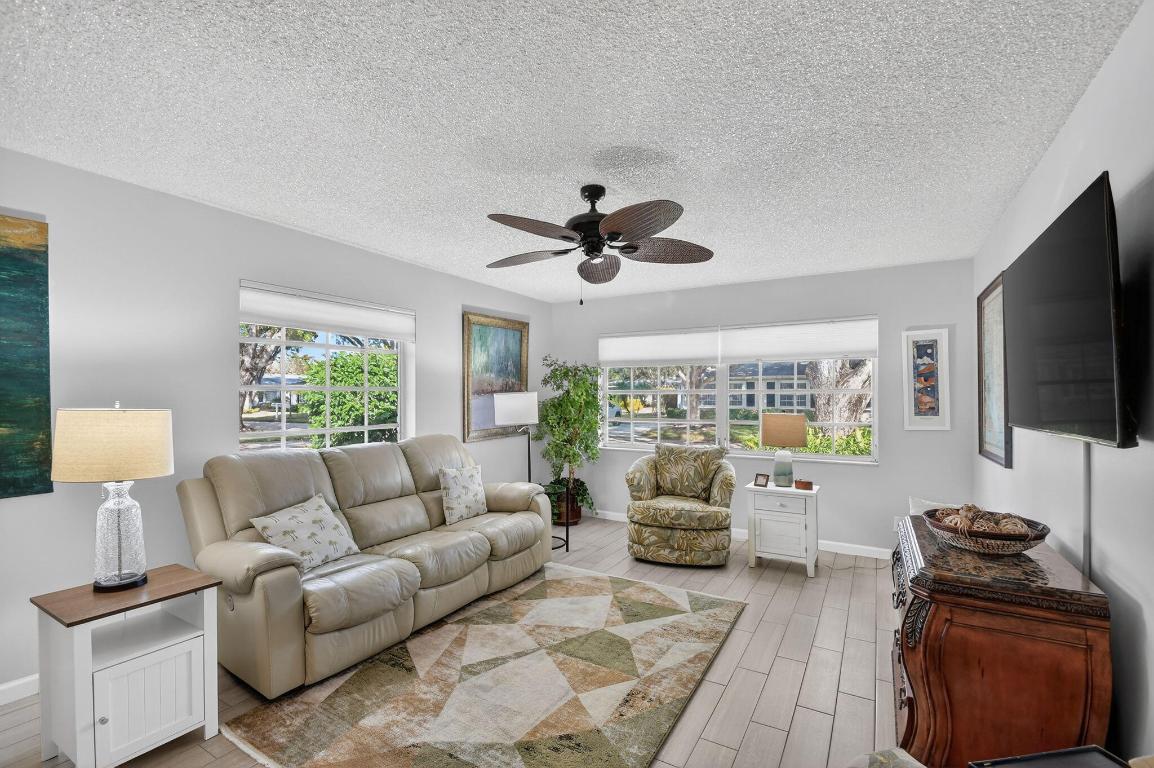 LIMETREE CONDO - Residential