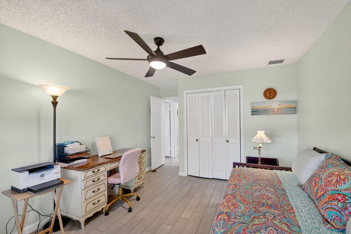 LIMETREE CONDO - Residential