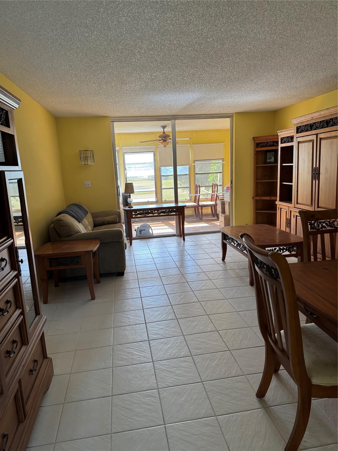 PALM SPRINGS 2 - Residential