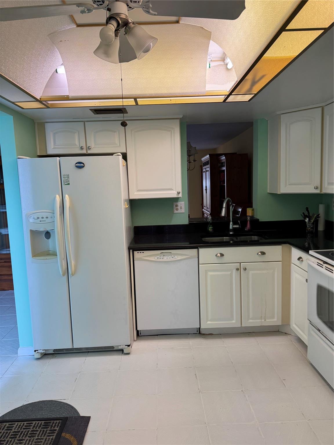 PALM SPRINGS 2 - Residential