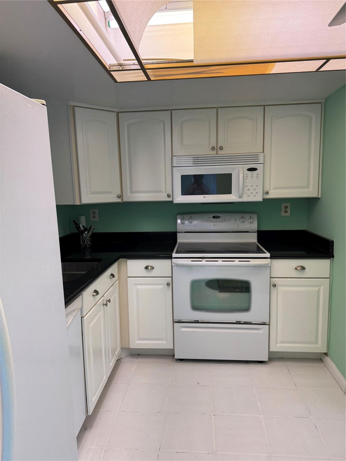 PALM SPRINGS 2 - Residential