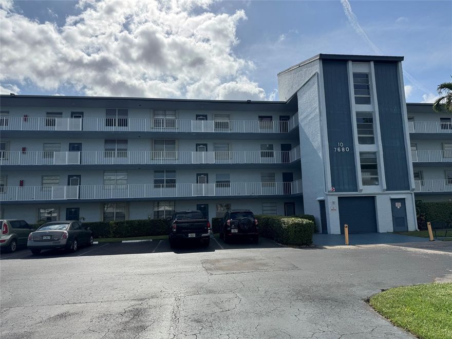 AWESOME 2/2 CORNER CONDO ON THE SECOND FLOOR, WITH SPECTACULAR GOLF COURSE VIEW. SPACIOUS EAT-IN KITCHEN WITH GRANITE COUNTER TOPS, WASHER/DRYER IN THE UNIT, ENCLOSED BALCONY, TILE THROUGHOUT THE CONDO, HURRICANE SHUTTERS, EXCEPT FOR ENCLOSED BALCONY. THIS IS A 55+ COMMUNITY (HOPA) WITH 2 HEATED POOL, ONE CLOSE TO THE UNIT, SAUNA, CLUBHOUSE, LARGE COMMUNITY ROOM,GYM, BBQ AREA, CAR WASH AREA AND MUCH MORE TO ENJOY.