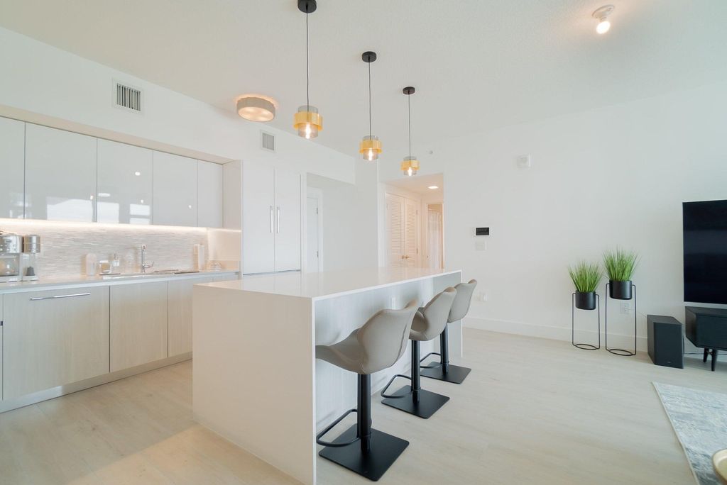 Photo of 111 SE 1st Avenue #514, Delray Beach, FL 33444 (MLS # B26017080)