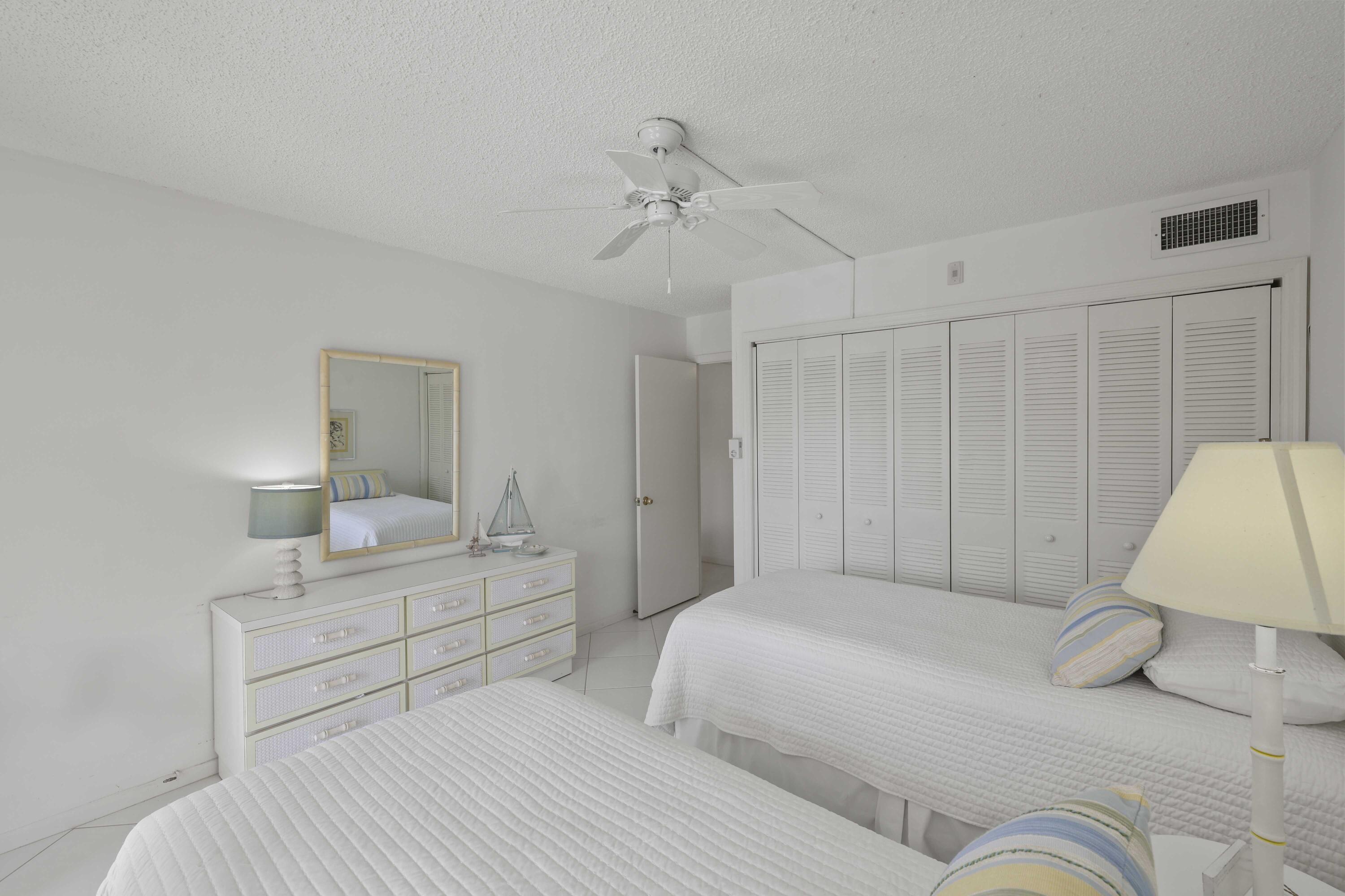 TIERRA DEL MAR CONDO SOUTH - Residential