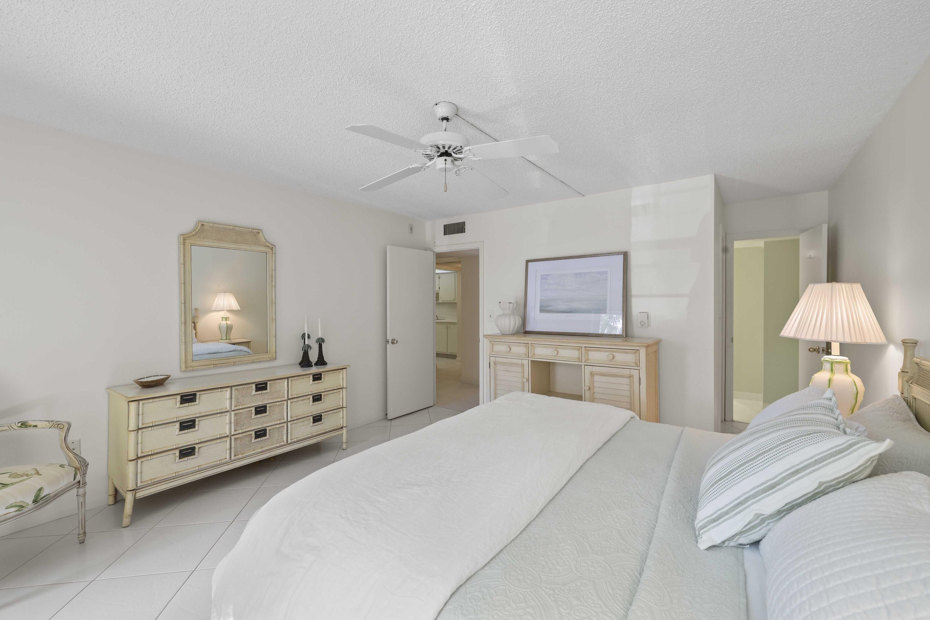 TIERRA DEL MAR CONDO SOUTH - Residential