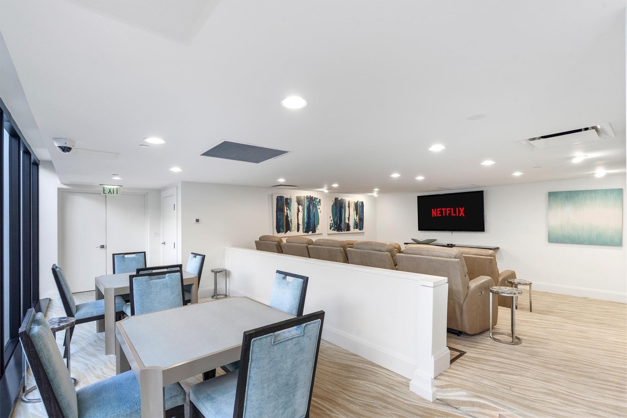 PALM BEACH HAMPTON CONDO - Residential