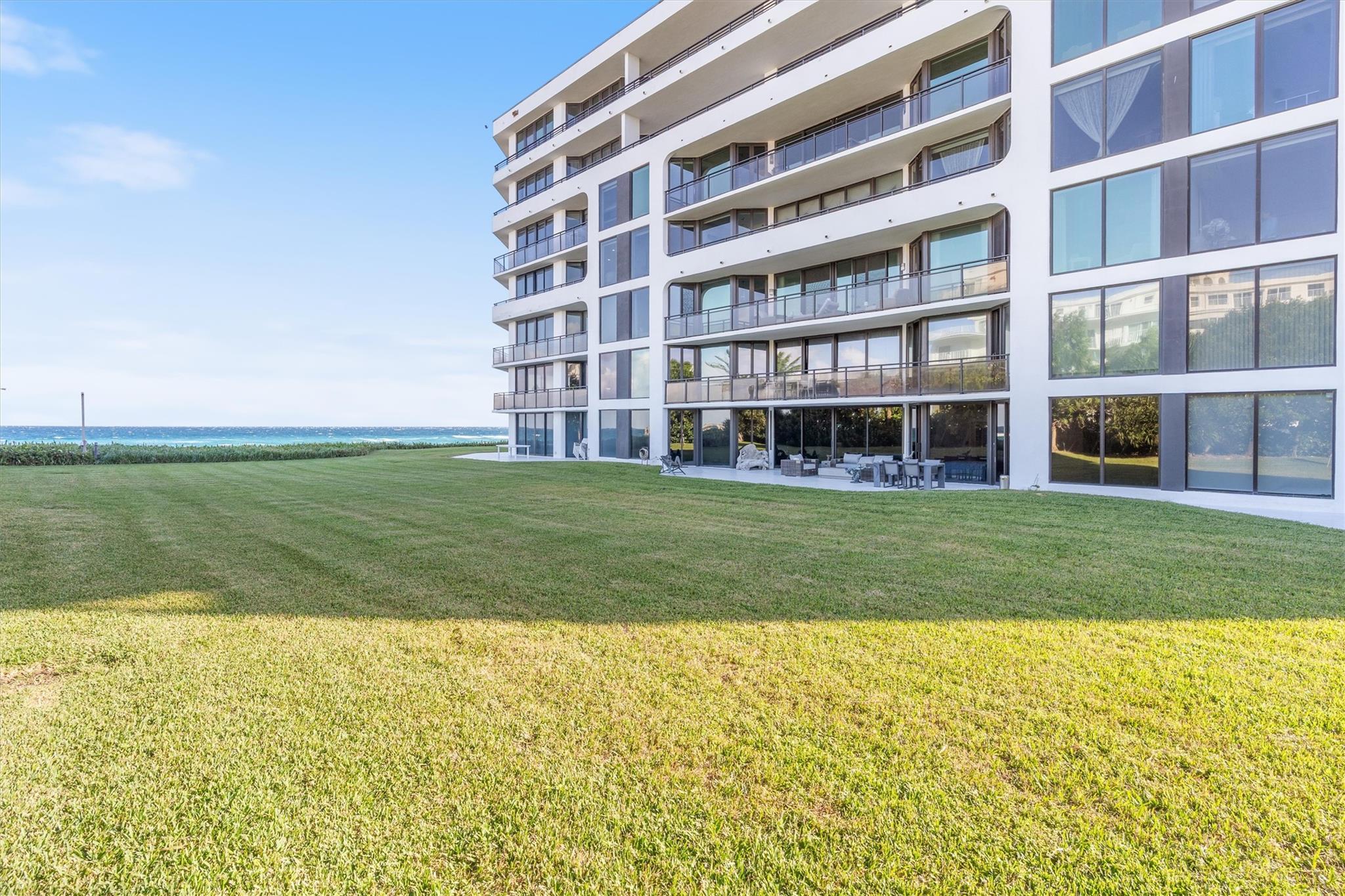 PALM BEACH HAMPTON CONDO - Residential