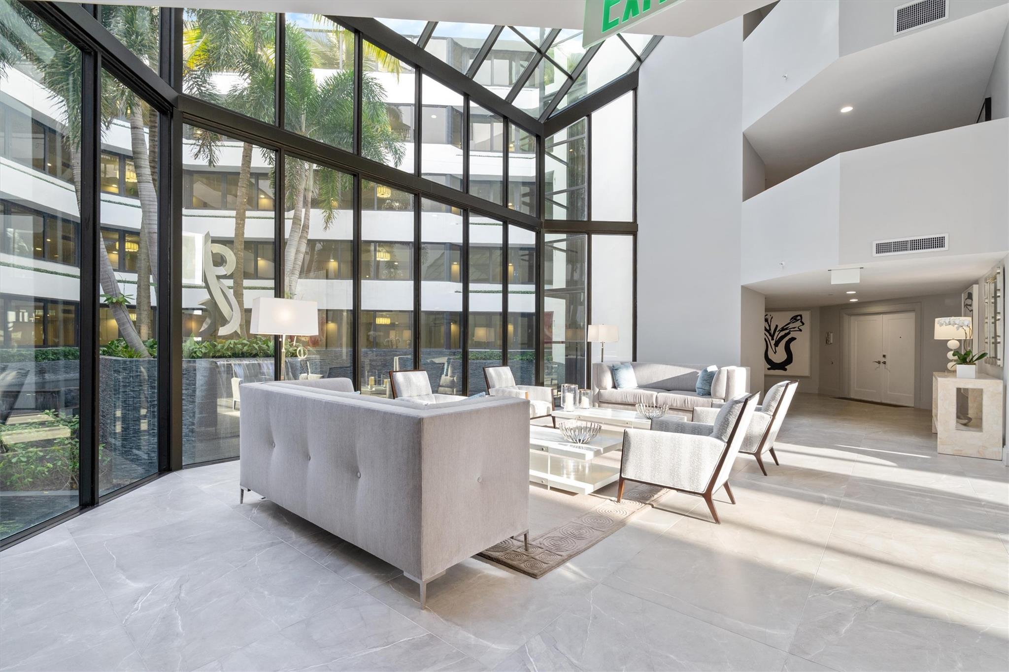 PALM BEACH HAMPTON CONDO - Residential