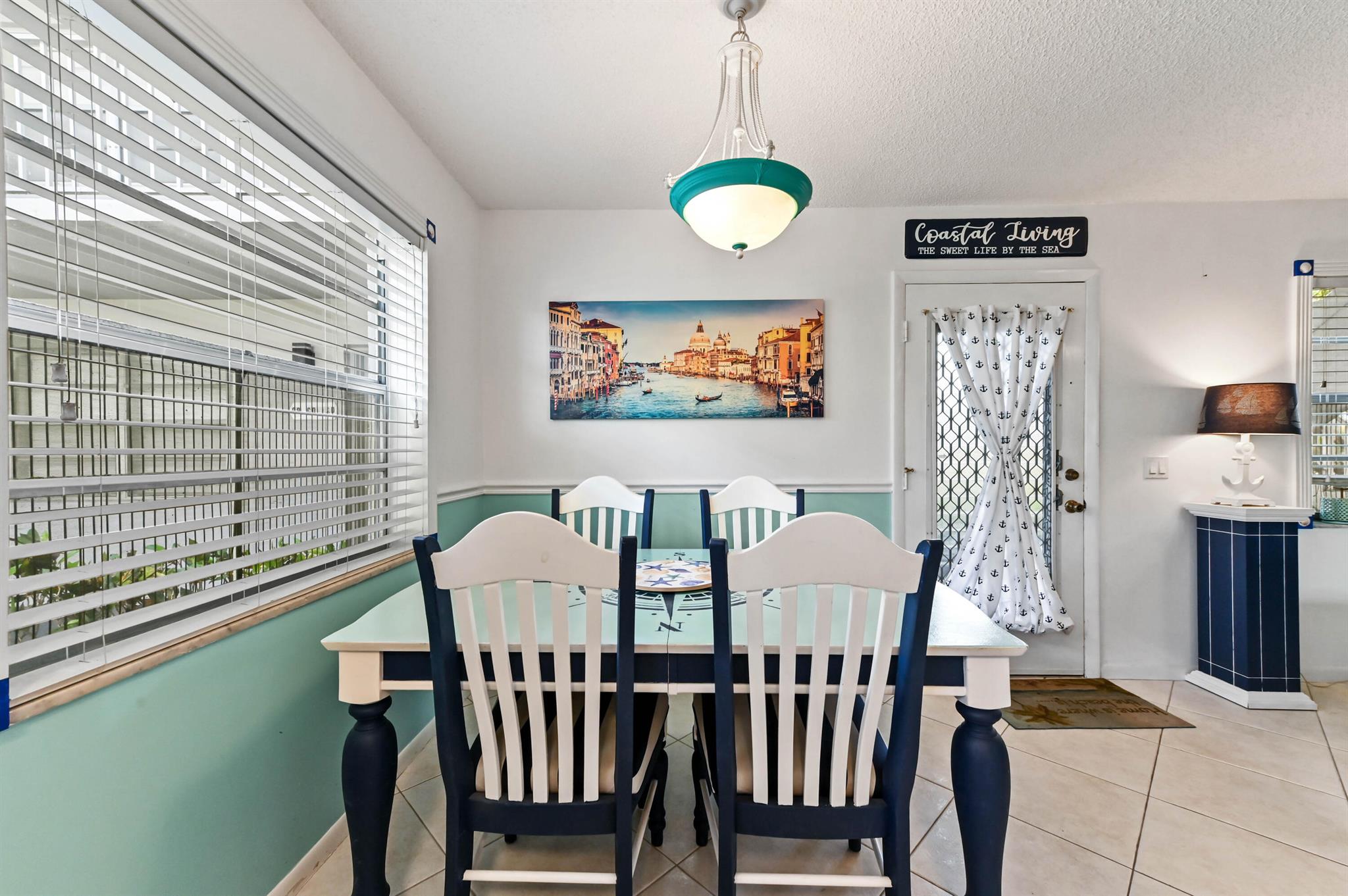 KINGS POINT FLANDERS COND - Residential