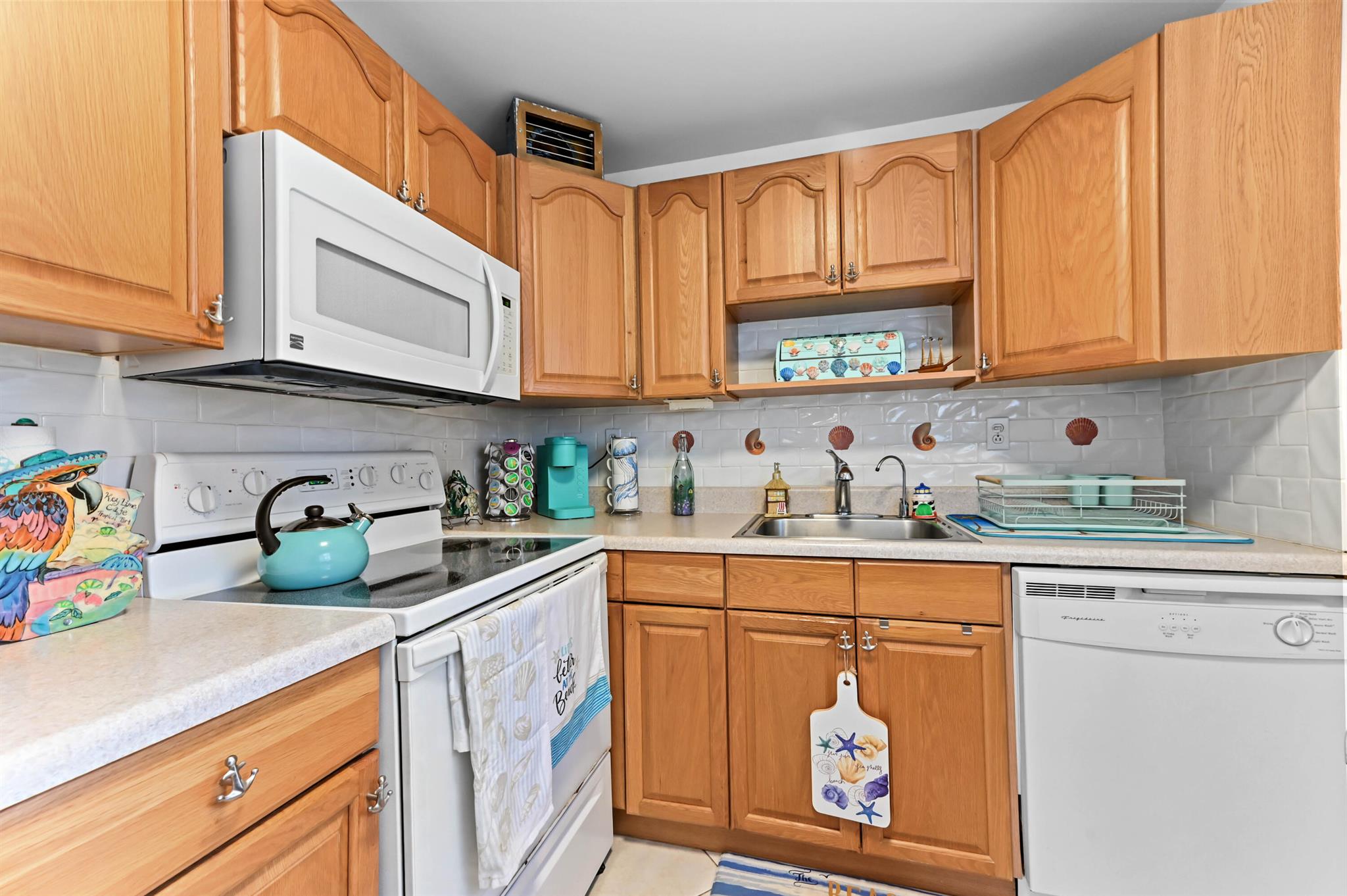 KINGS POINT FLANDERS COND - Residential