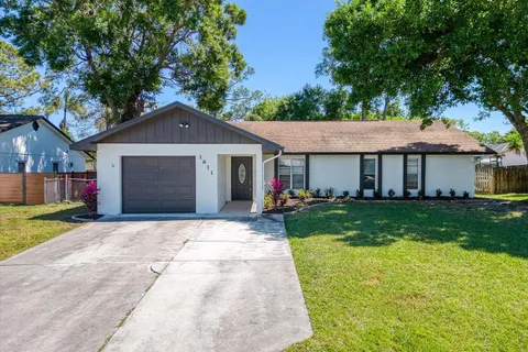 1611 SE Mistletoe St, Port St Lucie, FL 34983 - MLS#: F10479655