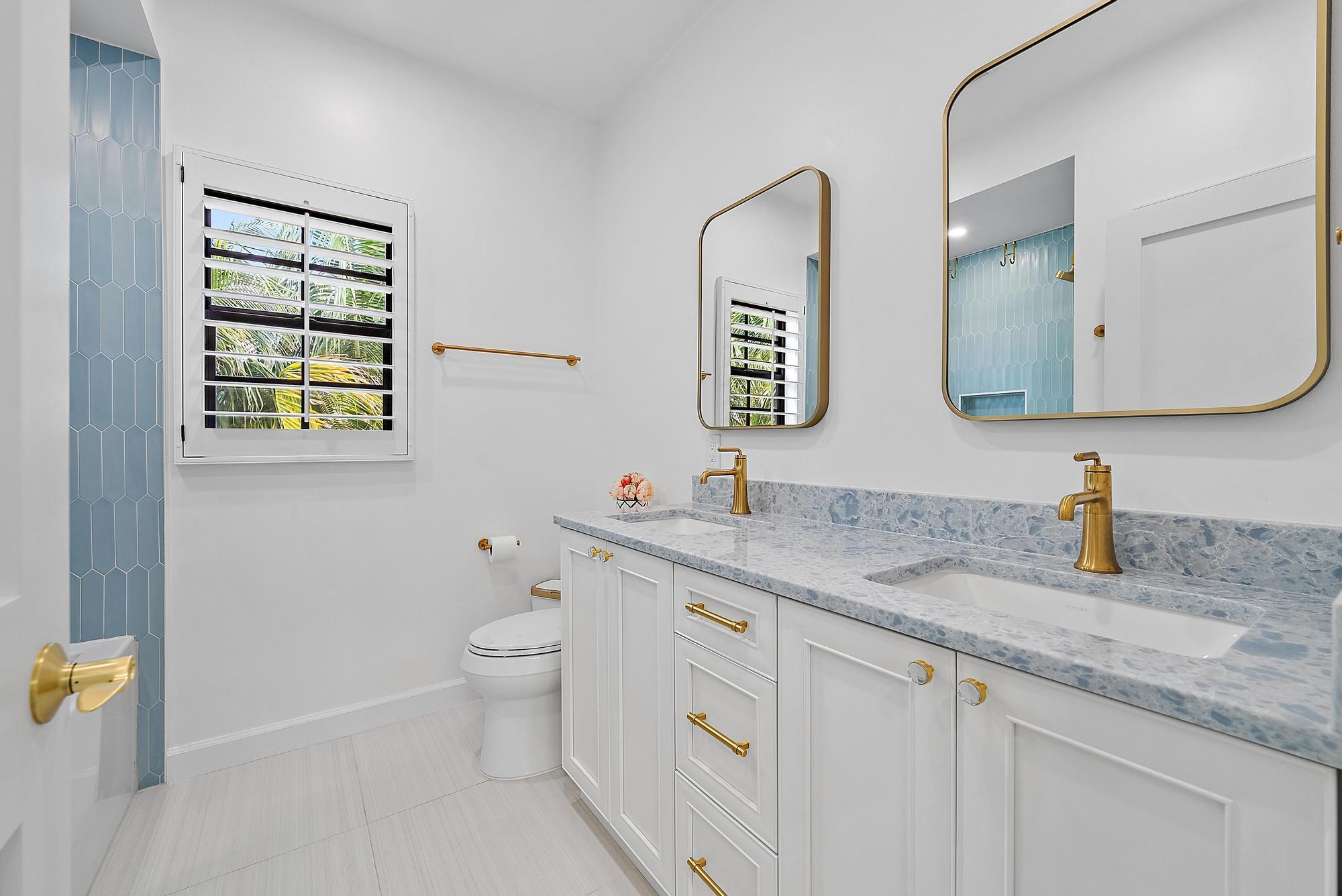 OLYMPUS - Residential Lease