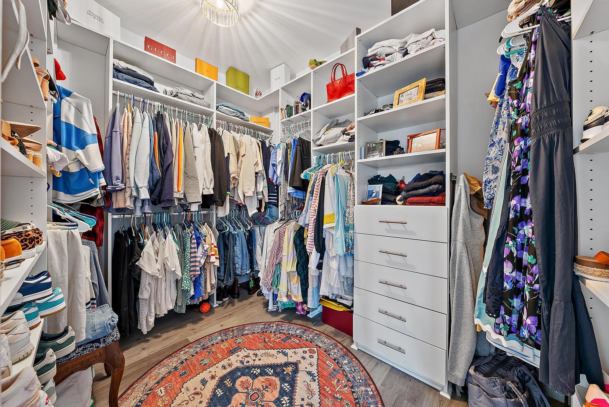 OLYMPUS - Residential Lease