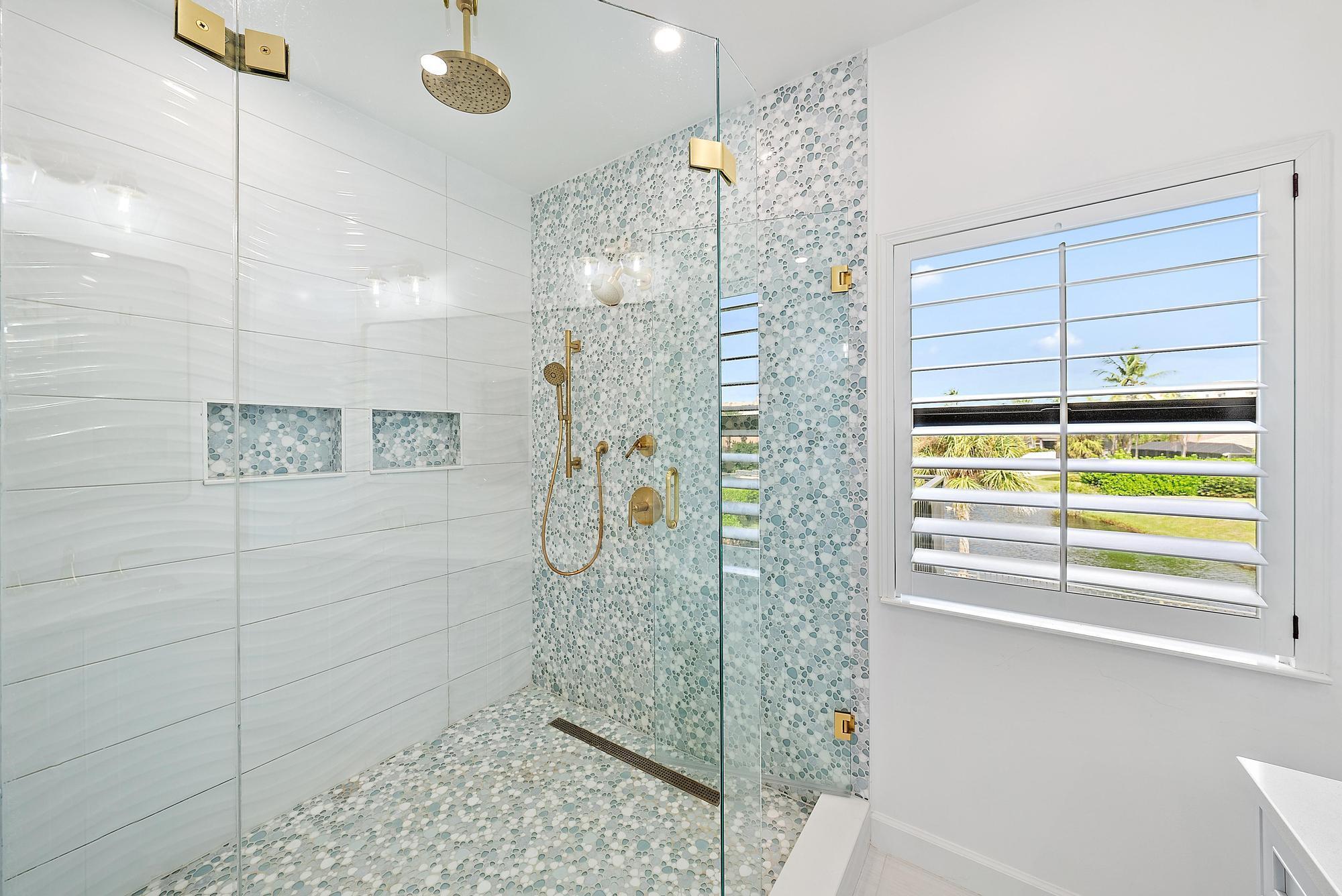 OLYMPUS - Residential Lease