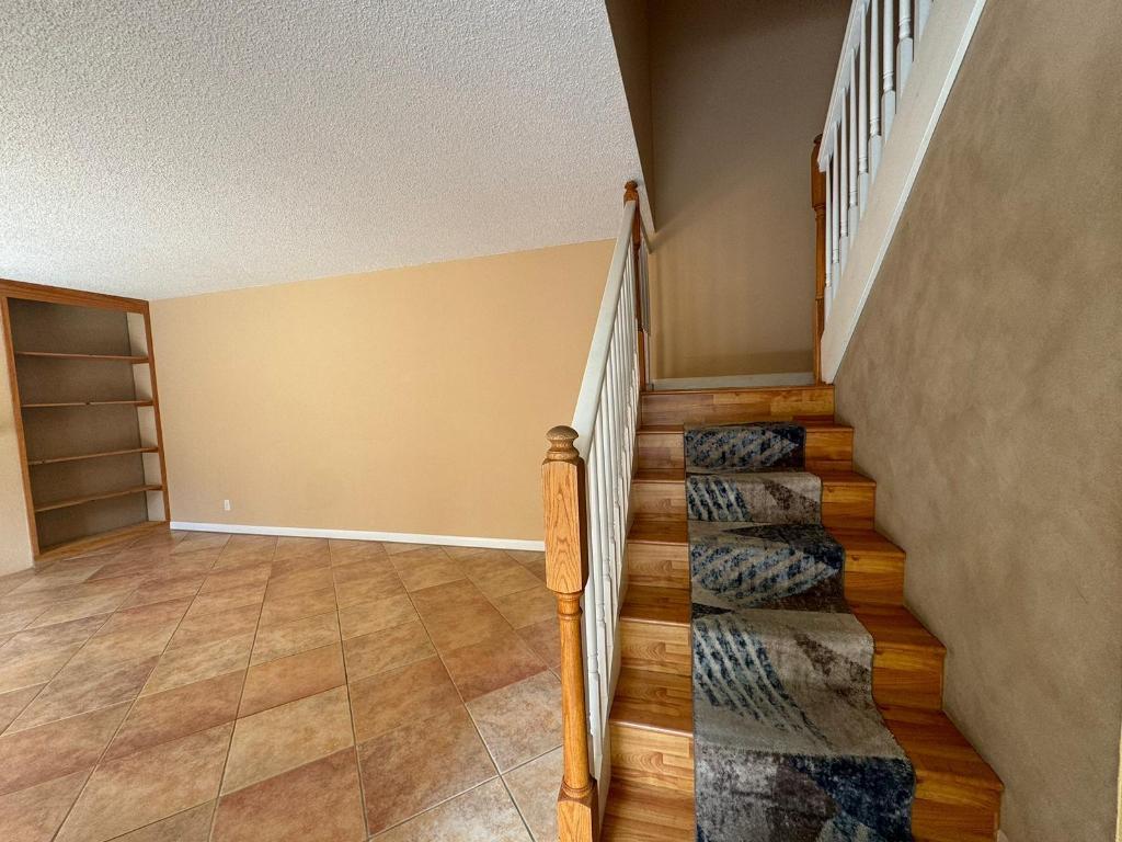 LAKEWOOD - Residential Lease