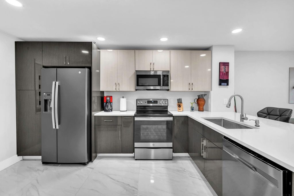 Photo of 2221 Cypress Island Dr #708, Pompano Beach, FL 33069 (MLS # F10540570)