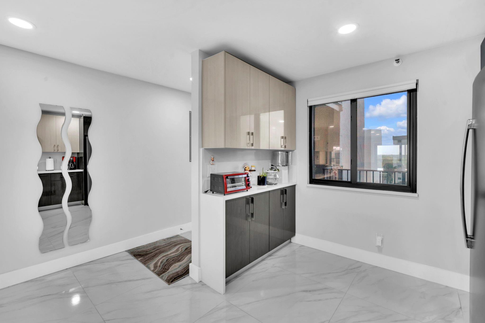 2221 Cypress Island Dr 708