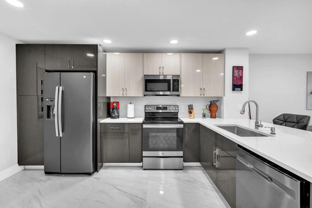 Photo of 2221 Cypress Island Drive #708, Pompano Beach, FL 33069 (MLS # F10540570)