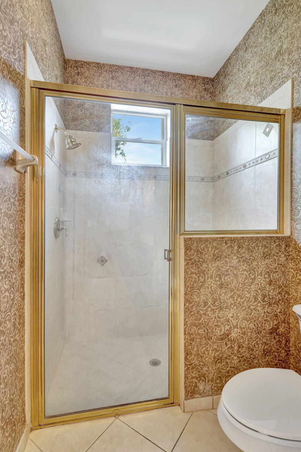 ANDROS ISLE PAR F - Residential