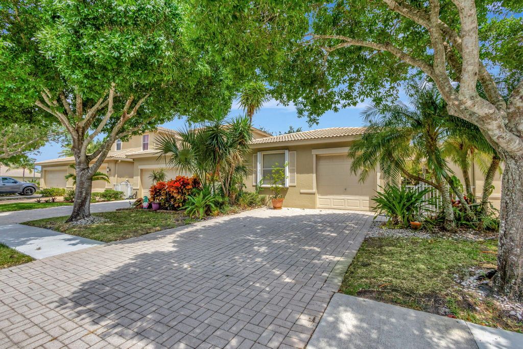 Photo of 8525 Water Cay, West Palm Beach, FL 33411 (MLS # R10987713)