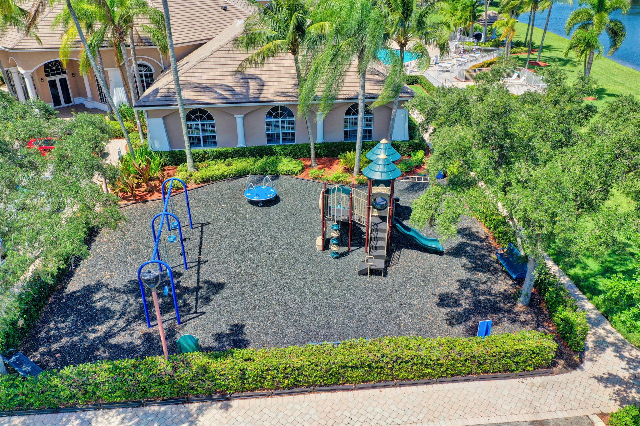 ANDROS ISLE PAR F - Residential