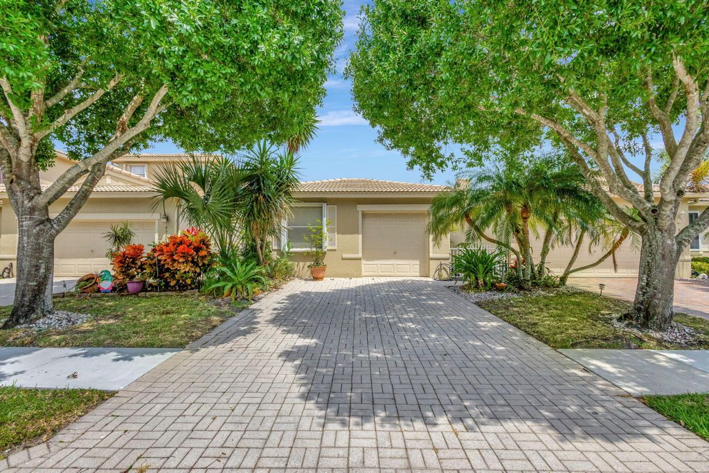 Photo of 8525 Water Cay, West Palm Beach, FL 33411 (MLS # R10987713)