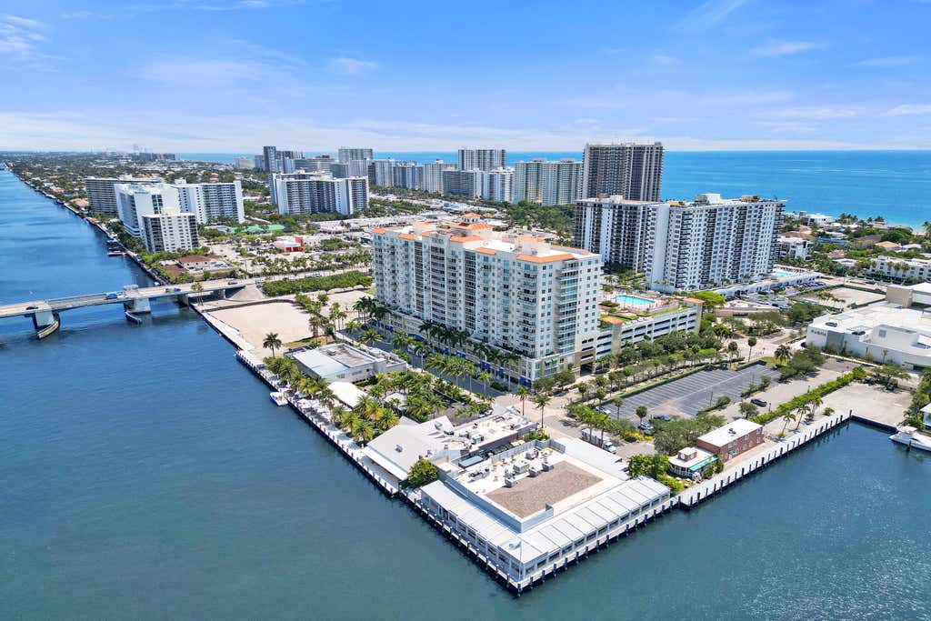 Photo of 3020 NE 32ND Avenue #807, Fort Lauderdale, FL 33308 (MLS # B26064875)