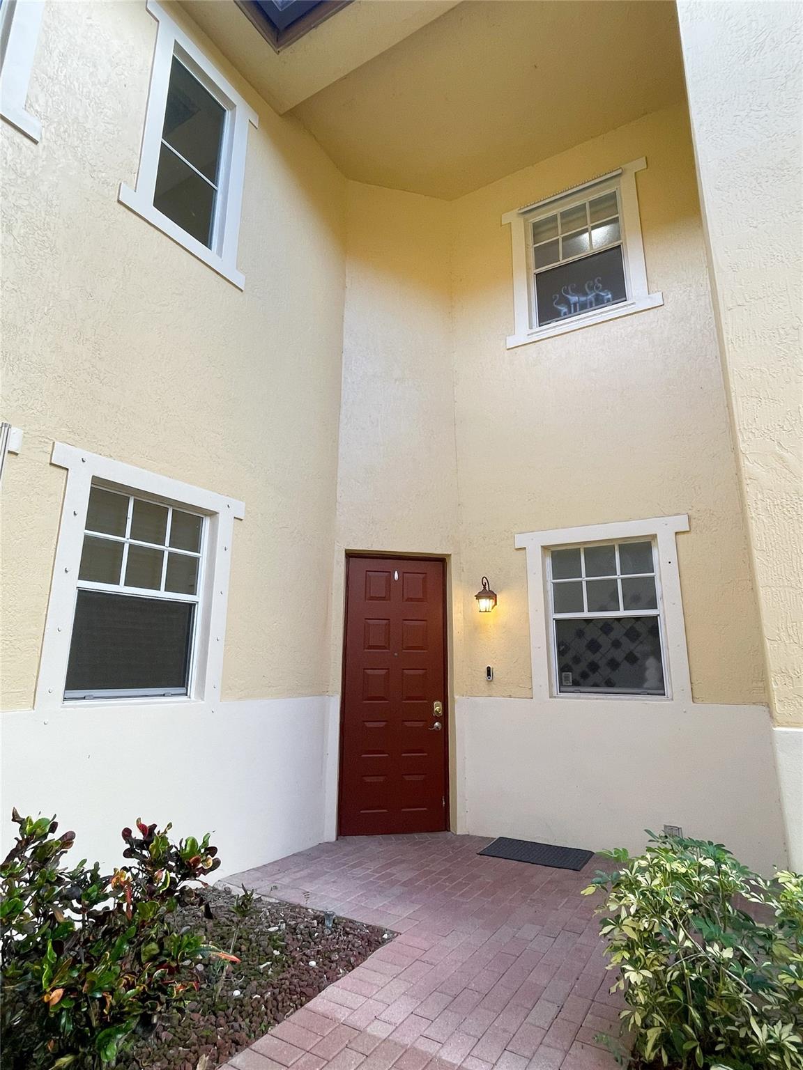 Heron Bay South 167-44 B - Residential Lease