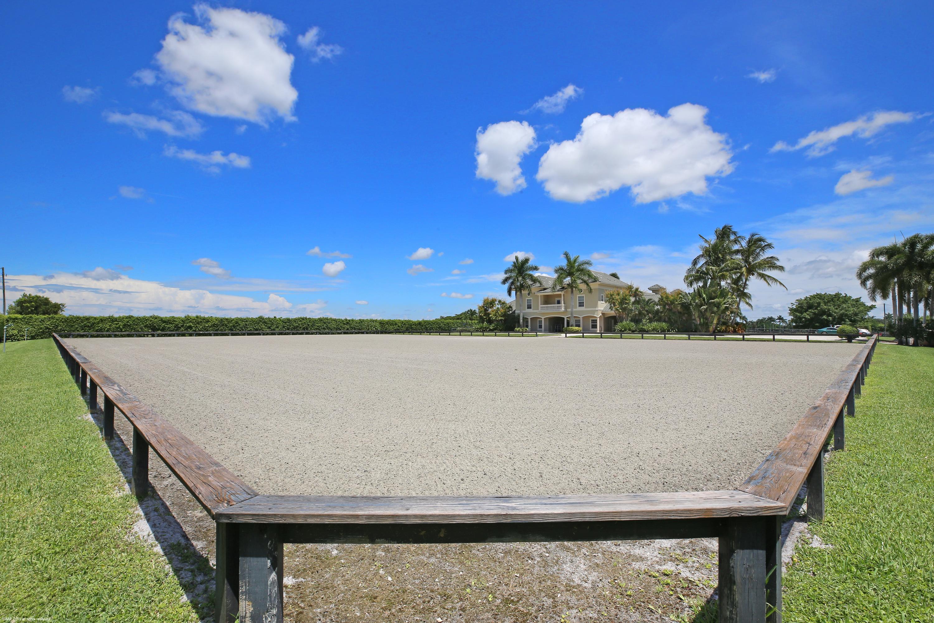 PALM BEACH POINT EAST - Residential