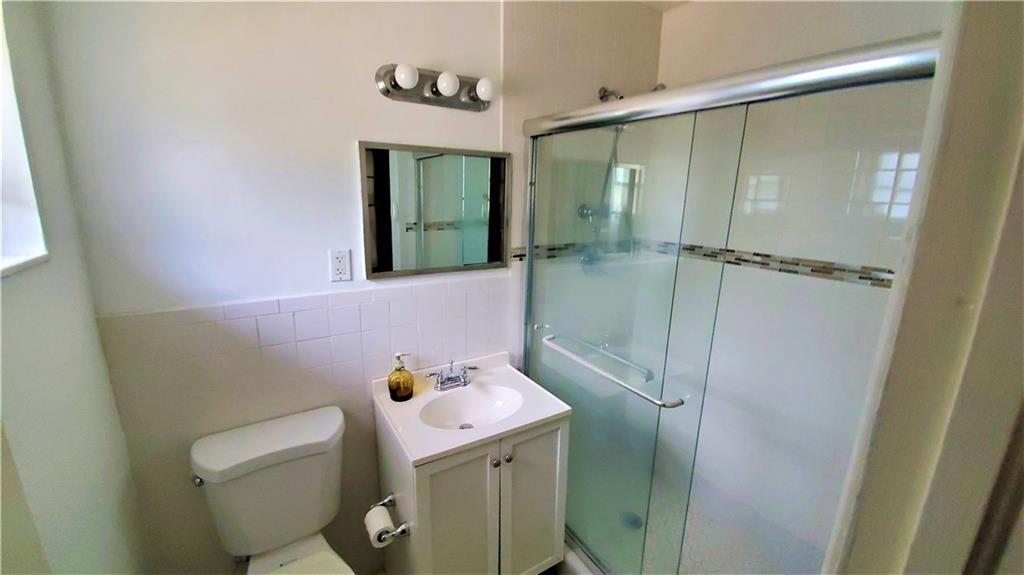 Almar Estates Resub 32-36 - Residential Lease