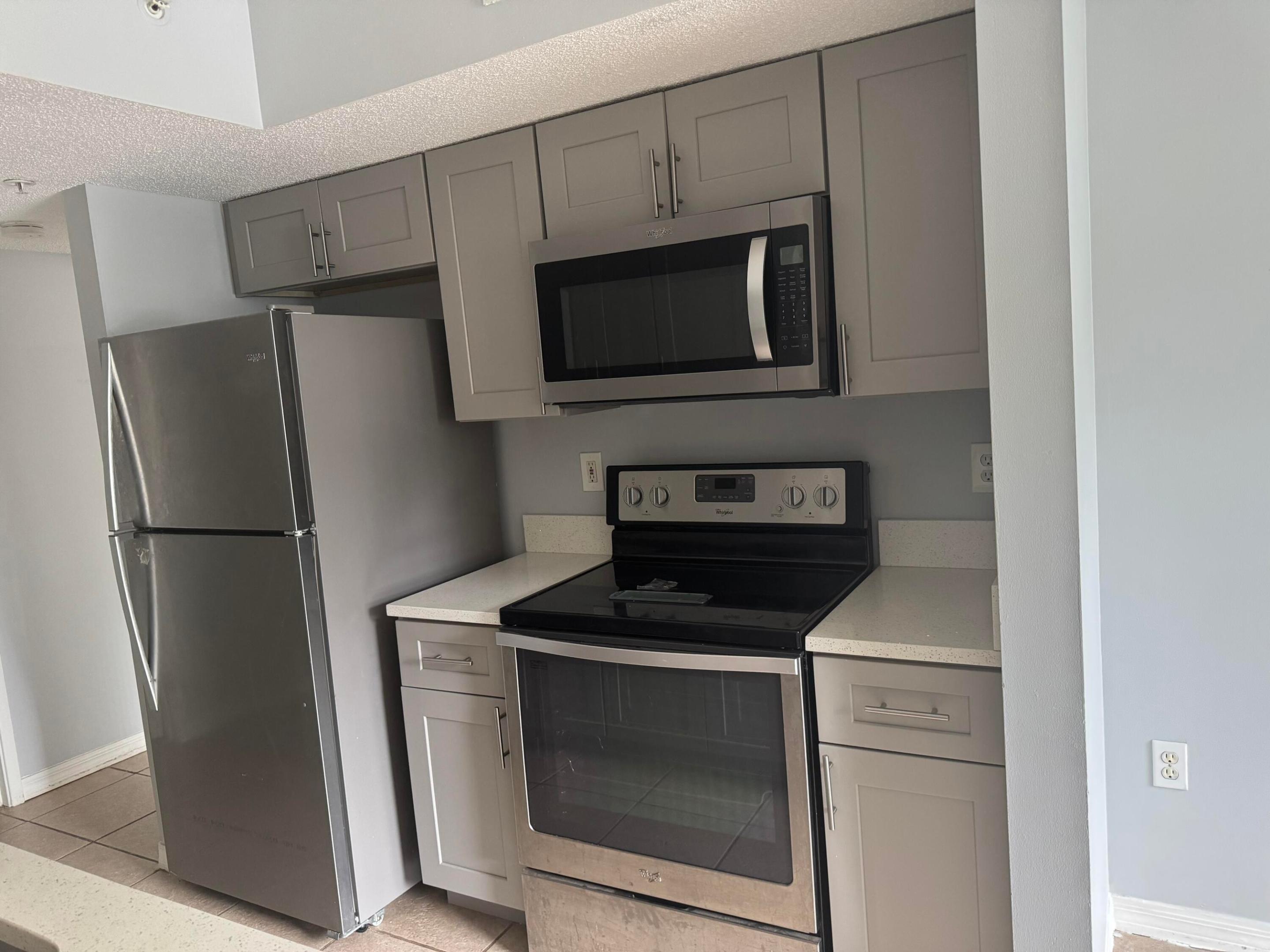 LAGUNA OF VERO BEACH - Residential Lease
