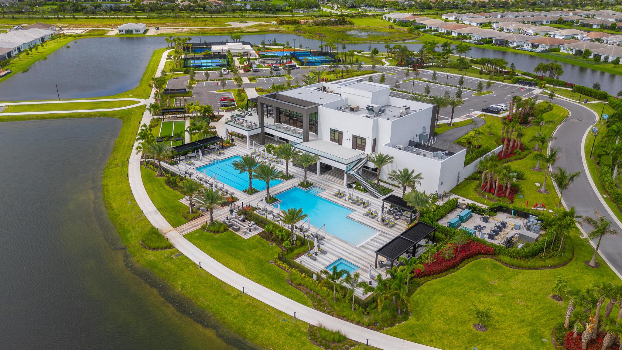TELARO AT SOUTHERN GROVE - Residential
