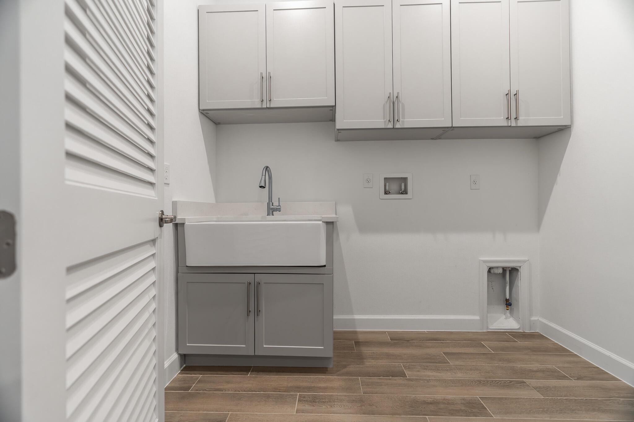 TELARO AT SOUTHERN GROVE - Residential