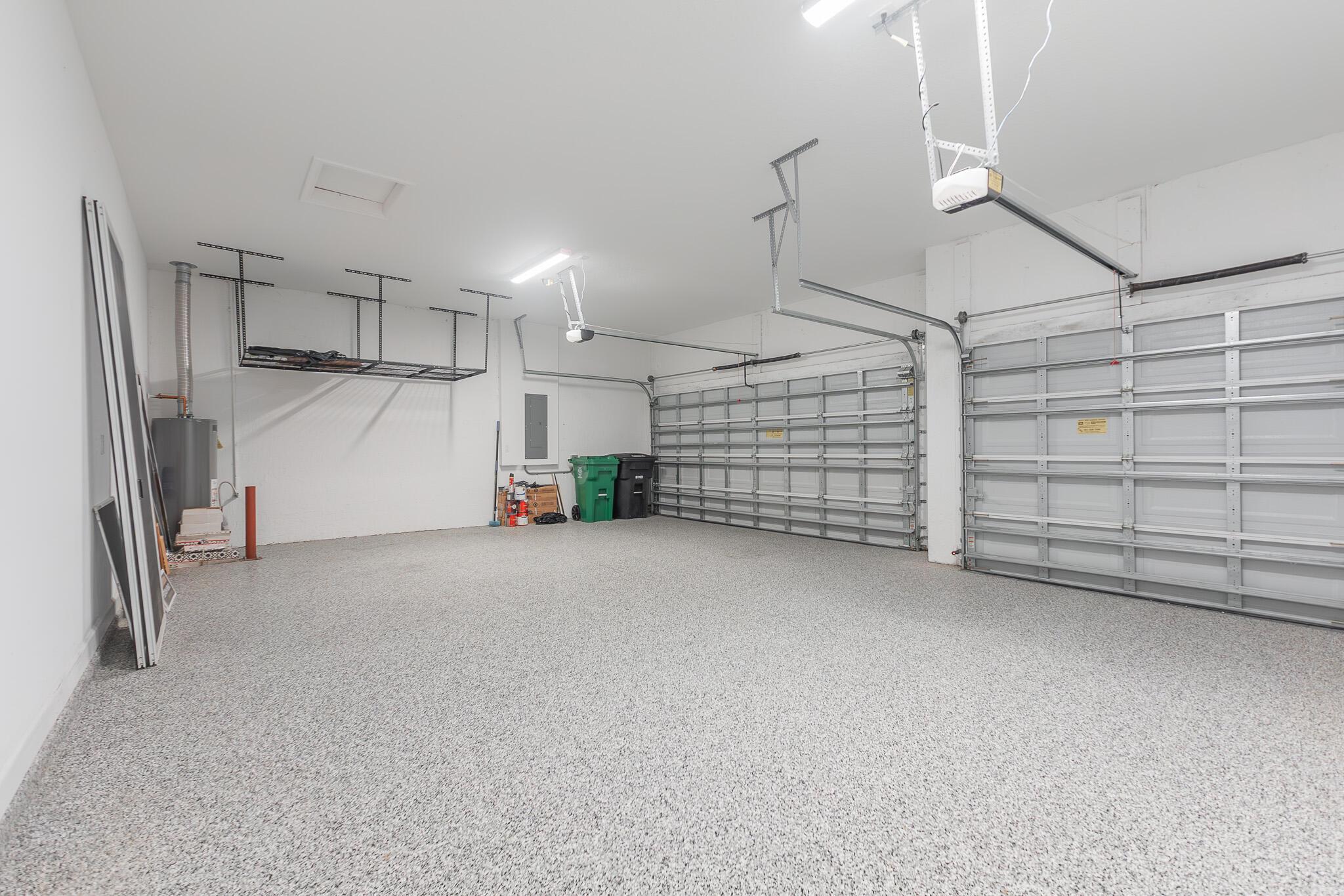 TELARO AT SOUTHERN GROVE - Residential