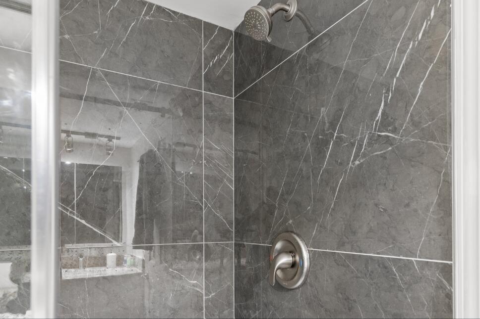 LAKES OF CARRIAGE HILLS - Residential