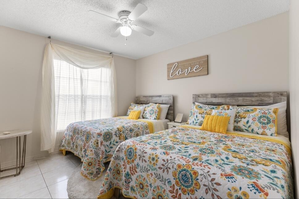 LAKES OF CARRIAGE HILLS - Residential