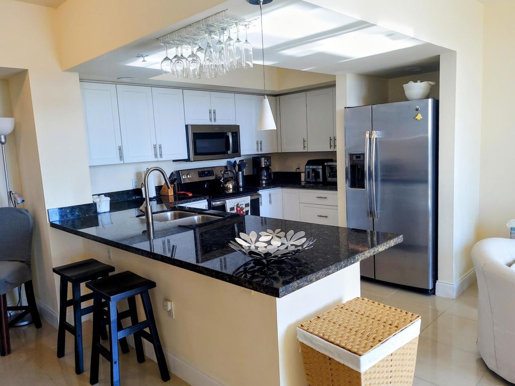 Photo of 100 N Federal Highway #826, Fort Lauderdale, FL 33301 (MLS # B26020623)