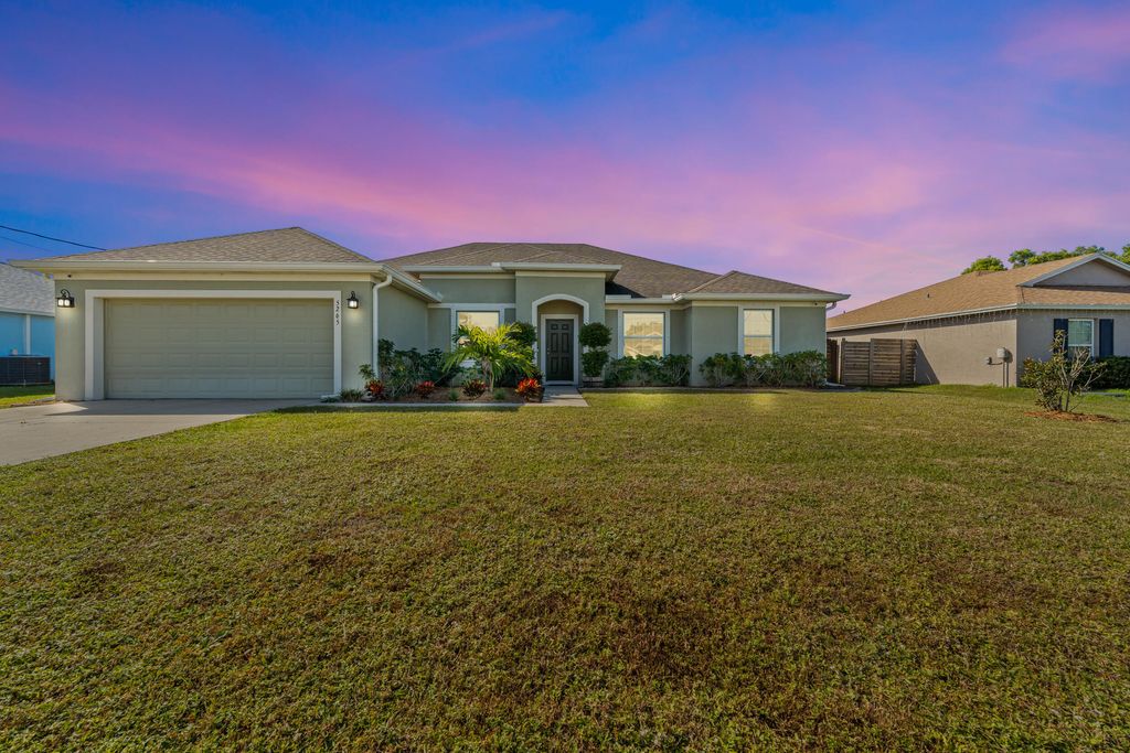 Photo of 5265 NW East Delwood Drive, Port Saint Lucie, FL 34986 (MLS # R11147361)