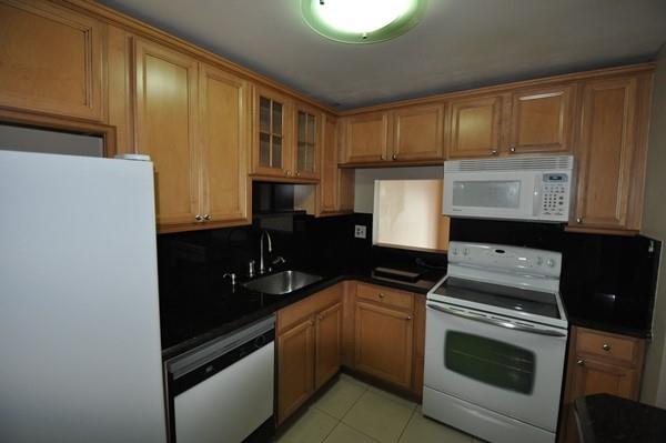 HERITAGE CIRCLE CONDO - Residential Lease