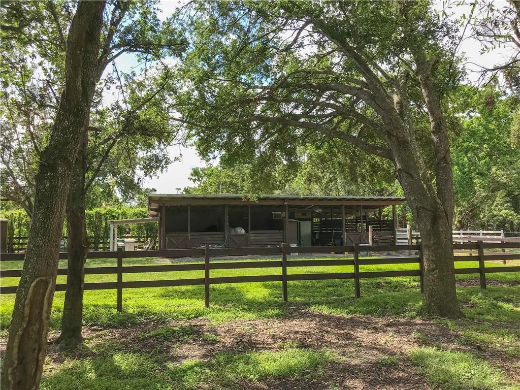 SUNSHINE RANCHES - Residential