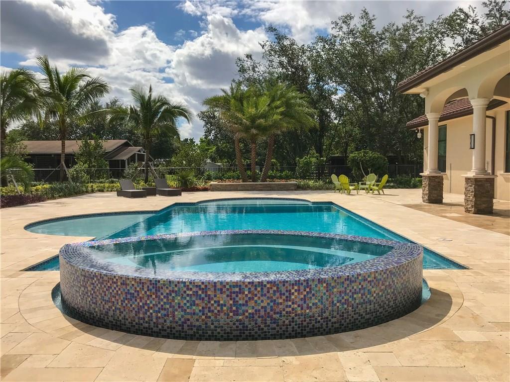 SUNSHINE RANCHES - Residential