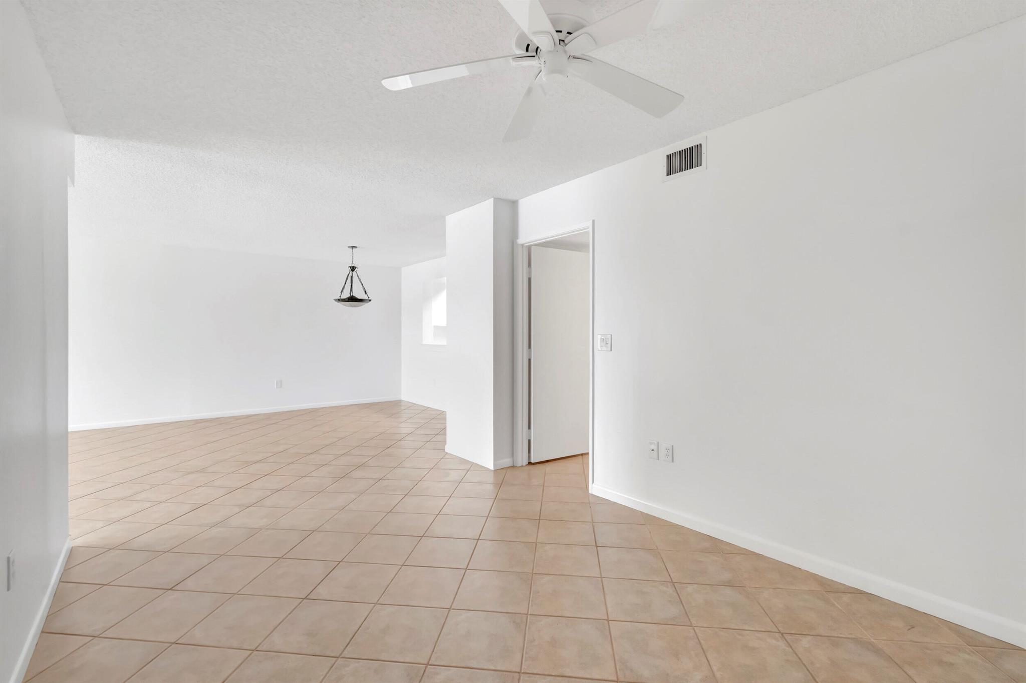 HUNTINGTON POINTE - Residential Lease