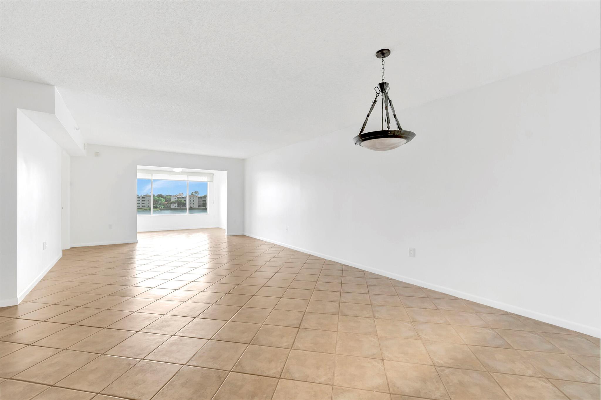 HUNTINGTON POINTE - Residential Lease