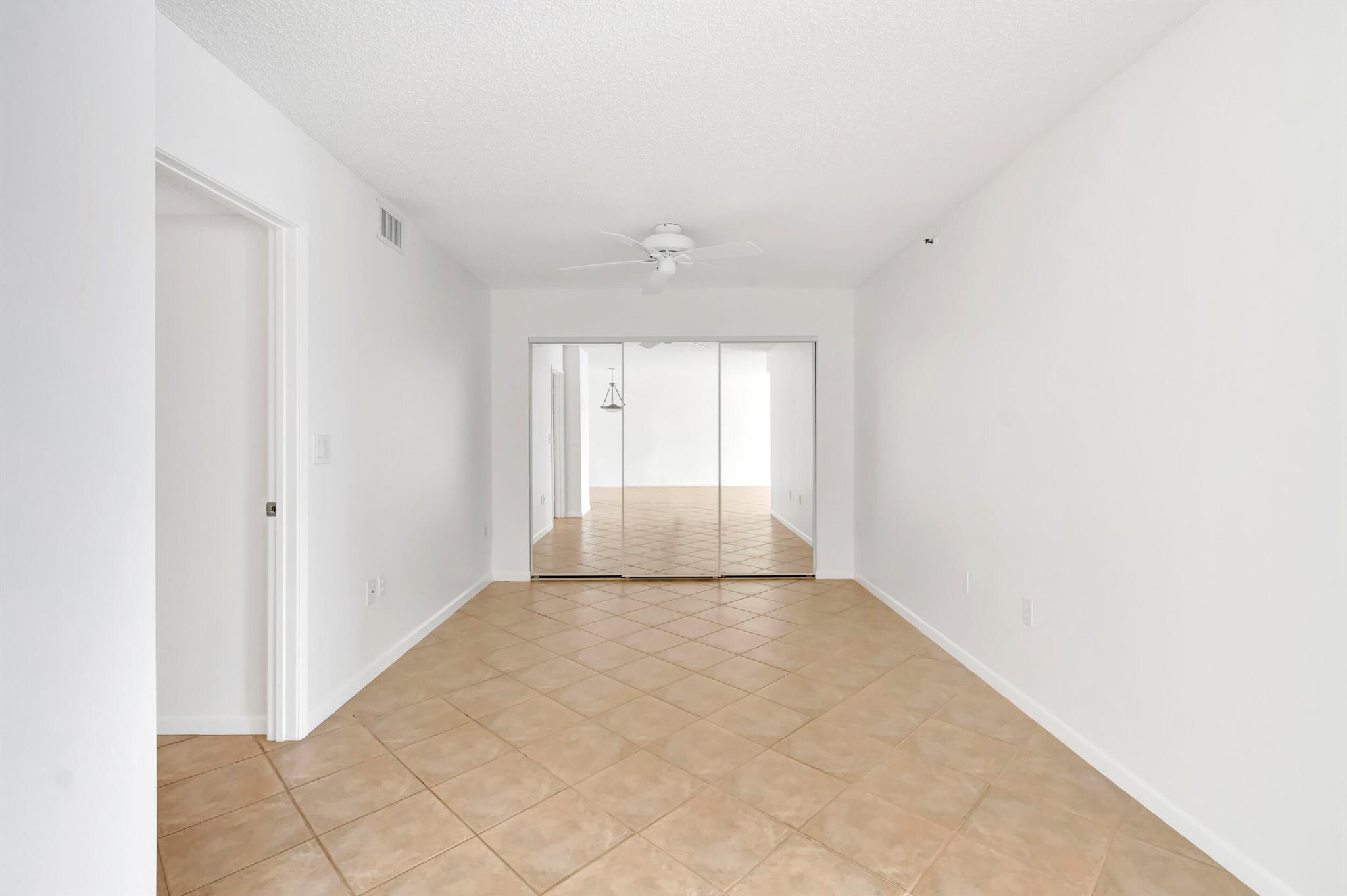 HUNTINGTON POINTE - Residential Lease