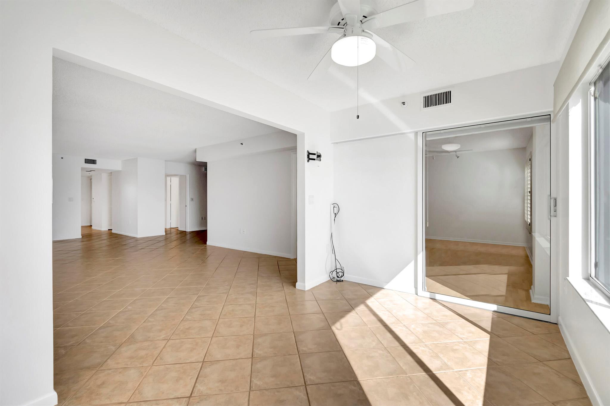 HUNTINGTON POINTE - Residential Lease